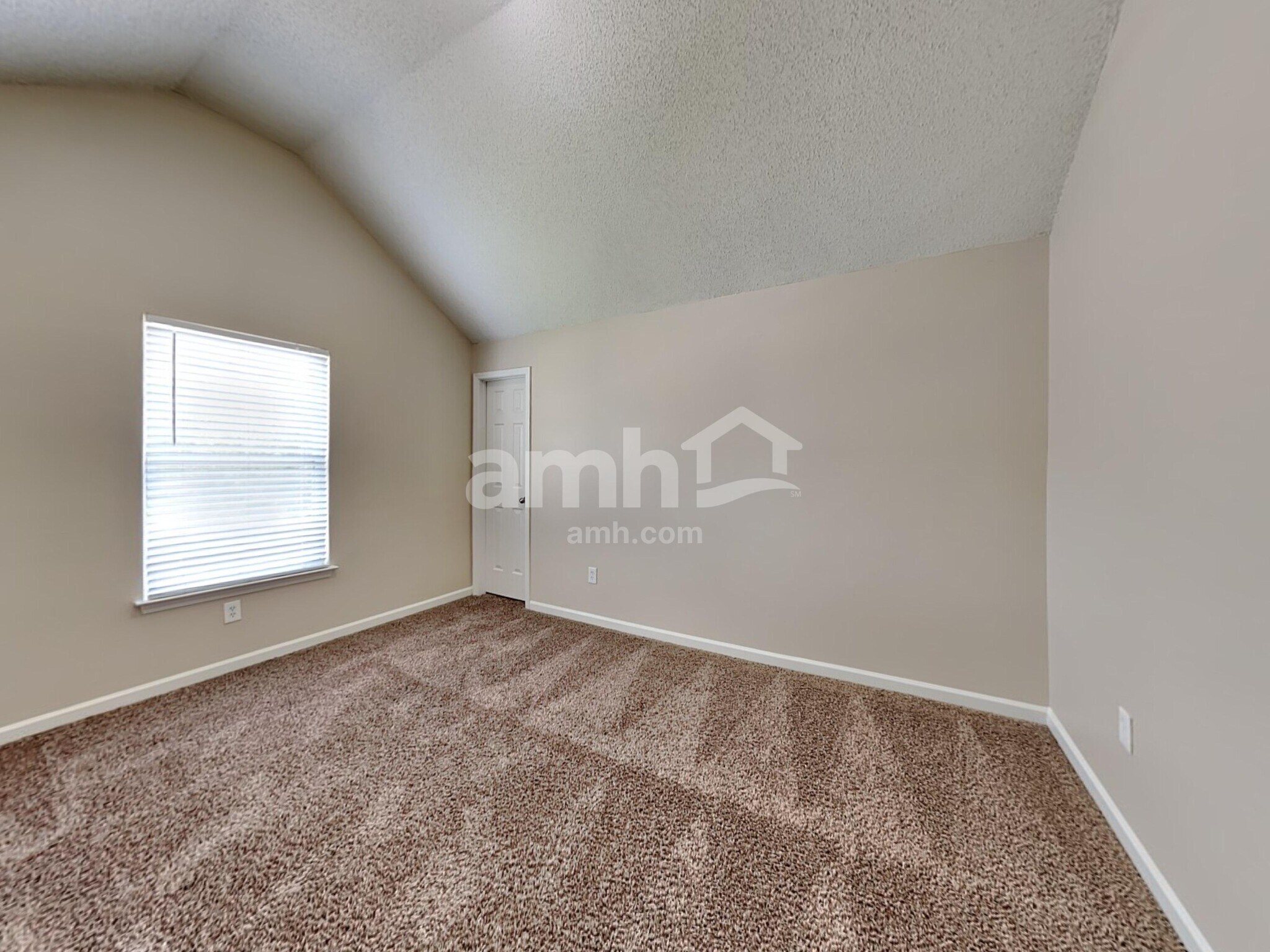 Building Photo - 551 Rosalind Terrace