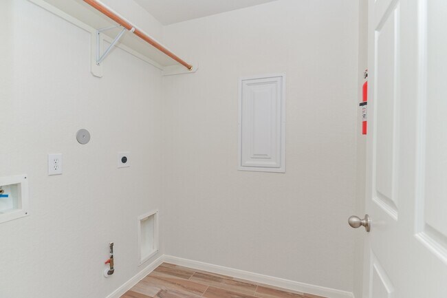 Building Photo - 4022 Mt Everest Way