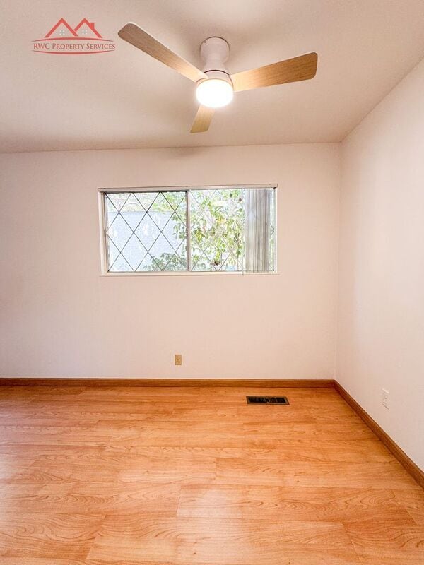 Building Photo - 411 College Ave