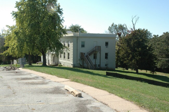 Building Photo - College Park Apartments