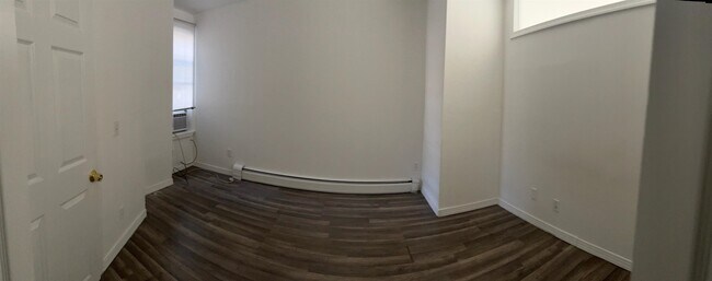 Building Photo - 344 Pavonia Ave