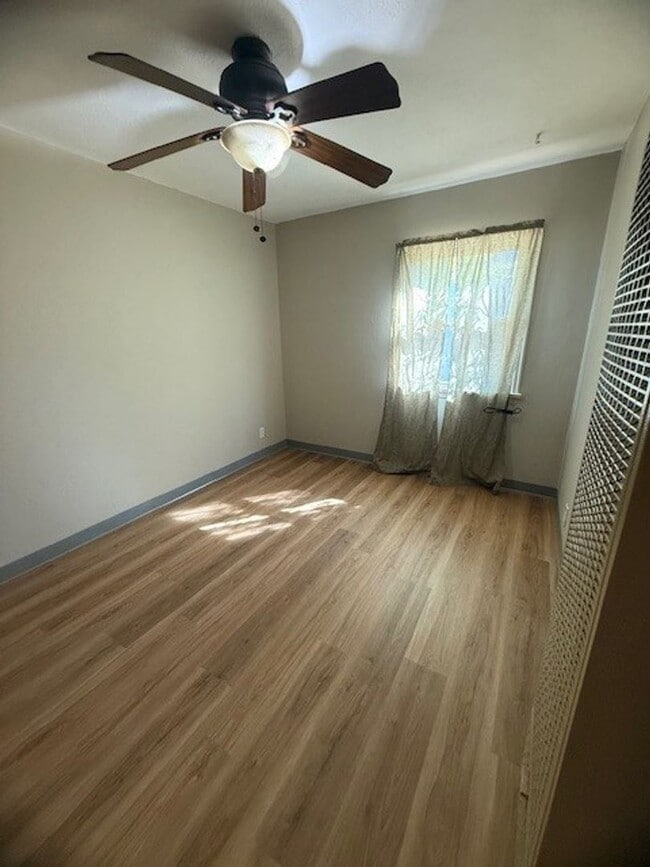 Building Photo - Malbec 4-Plex