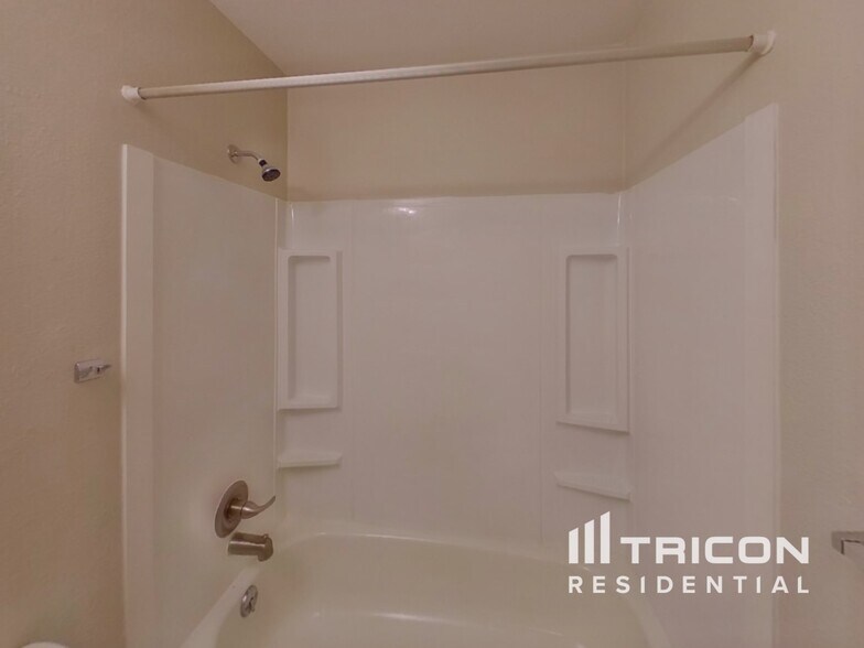 Building Photo - 7325 Woodstock St