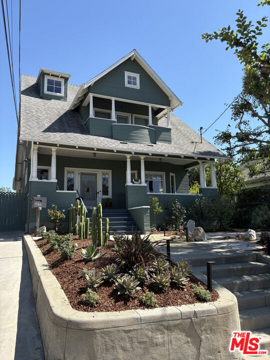 Building Photo - 748 E Kensington Rd