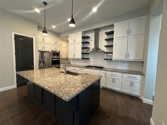 Building Photo - 7105 Royal View Dr