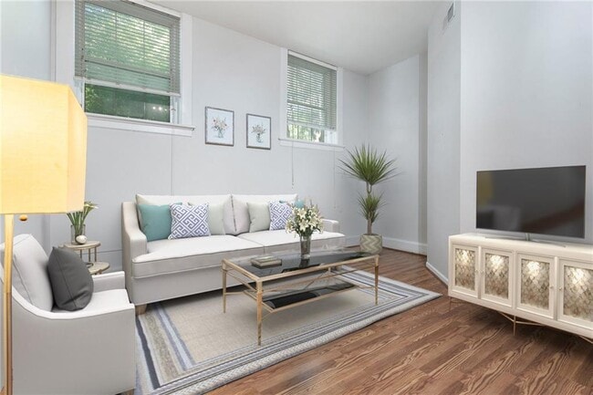 Building Photo - 1031 State St NW