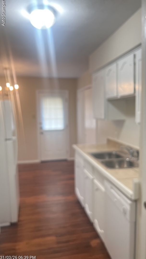 Building Photo - 6541 Wakefield Rd