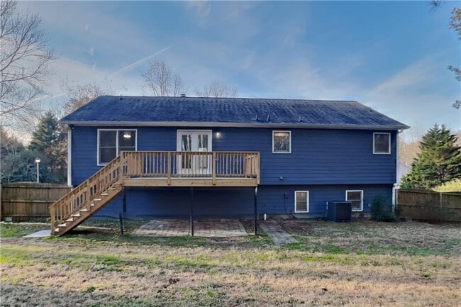 Building Photo - 3676 Victoria Dr