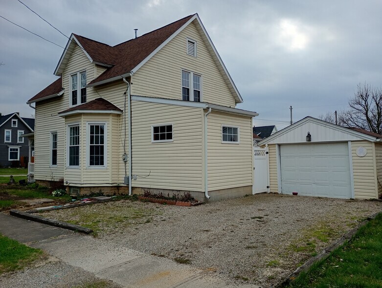 Building Photo - 501 W Main St