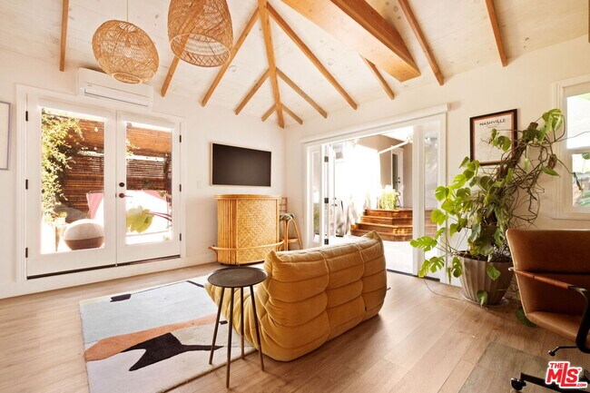 Building Photo - 3977 Berryman Ave