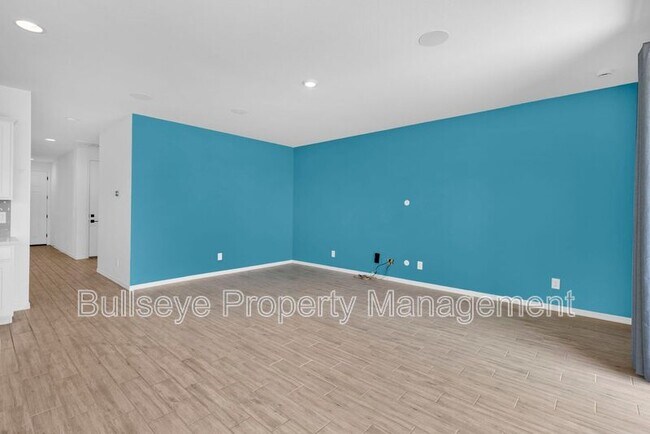 Building Photo - 6145 S Adelle