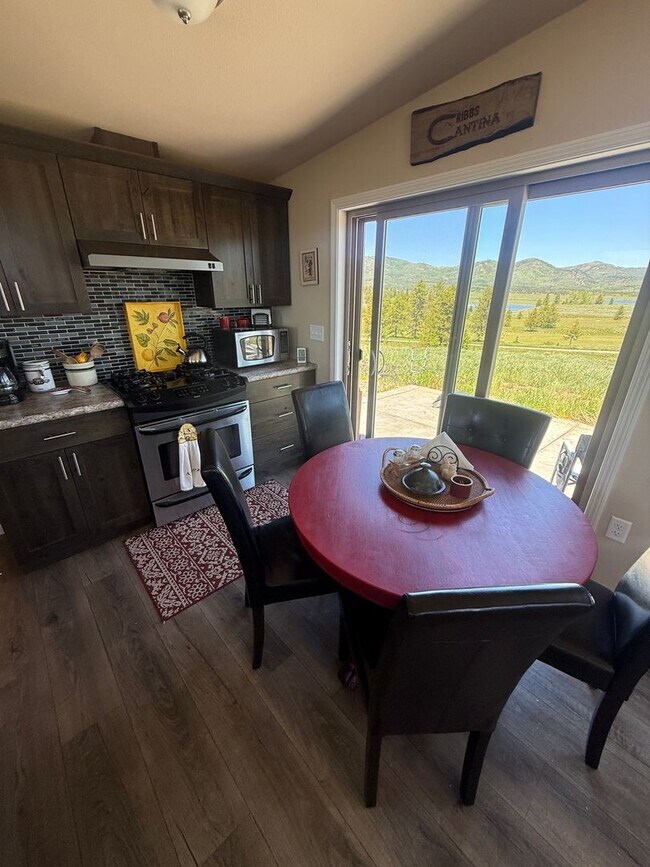 Building Photo - Captain's Cove Cabin Winter Rental