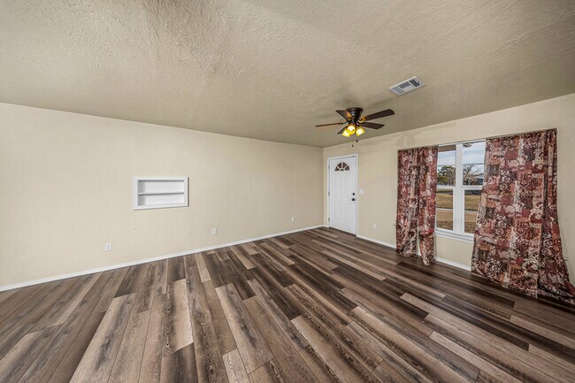 Building Photo - 1702 NW 45th St