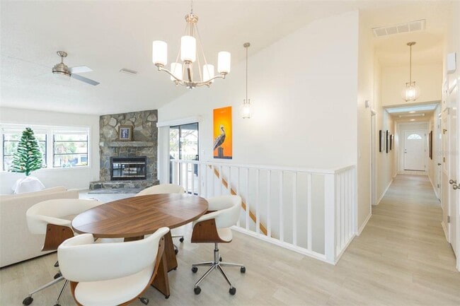 Building Photo - 3604 E Maritana Dr