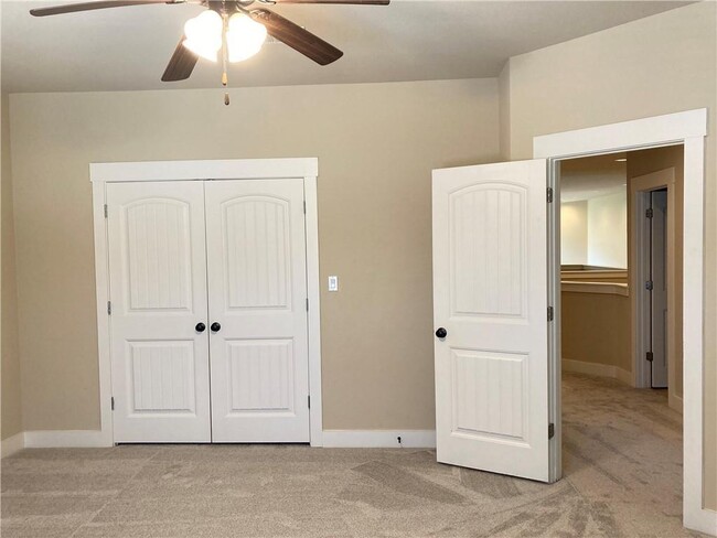 Building Photo - 2930 Grand Oaks Loop
