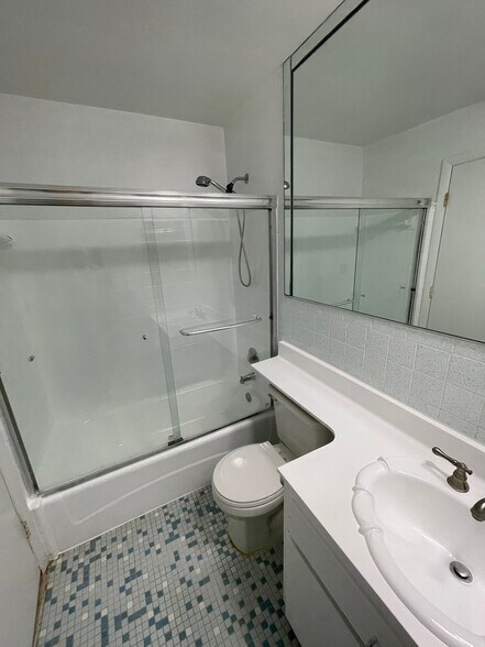 Bathroom - 210 NW 4th Ave
