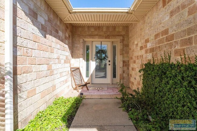Building Photo - 29 Torrey Pines Dr