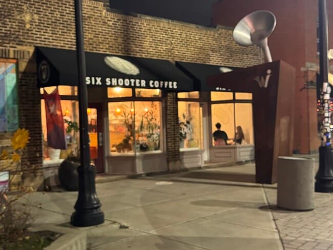 Building Photo - 18702 Arrowhead Ave