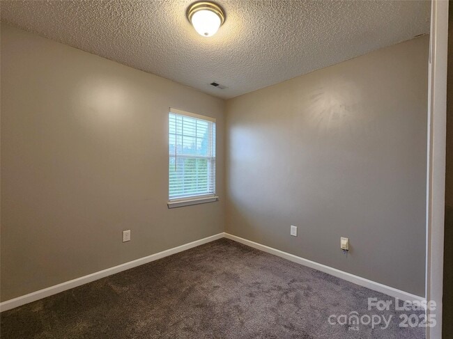 Building Photo - 6830 Babbling Brook Ln