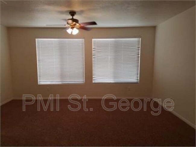Building Photo - 3753 E Canyon Crest Ave