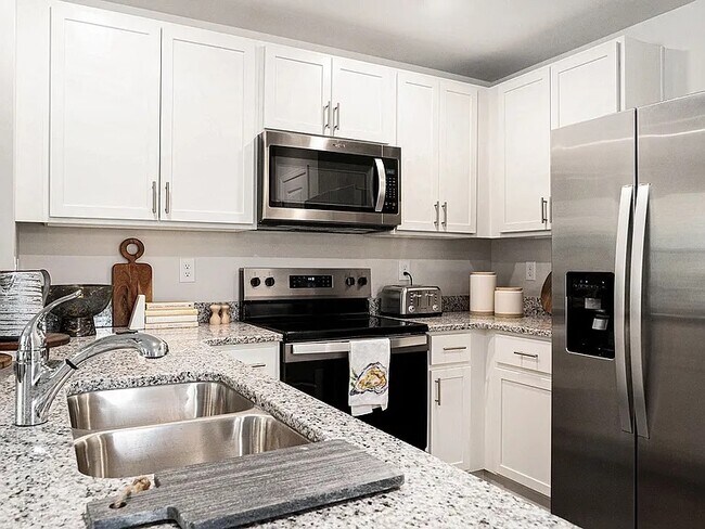 Building Photo - 527 Gemstone Blvd