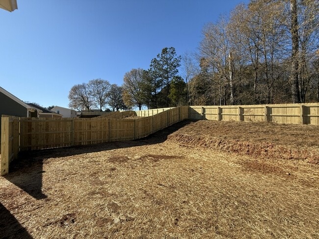 Building Photo - 151 Charlotte Cir