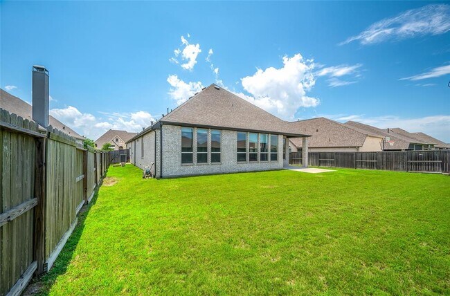 Building Photo - 30218 Indigo Falls Dr