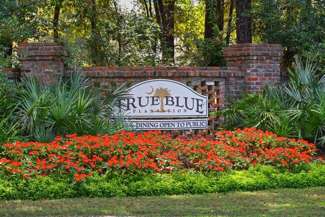 Building Photo - 410 Blue Stem Dr