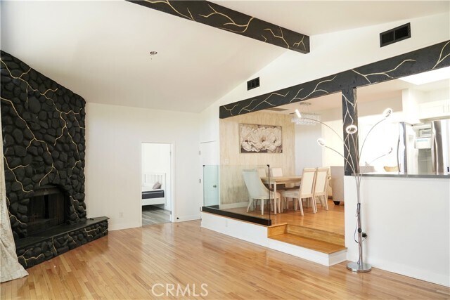 Building Photo - 8460 Hatillo Ave