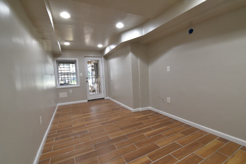 Building Photo - 620 Princeton Pl NW