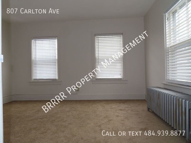 Building Photo - 807 Carlton Ave