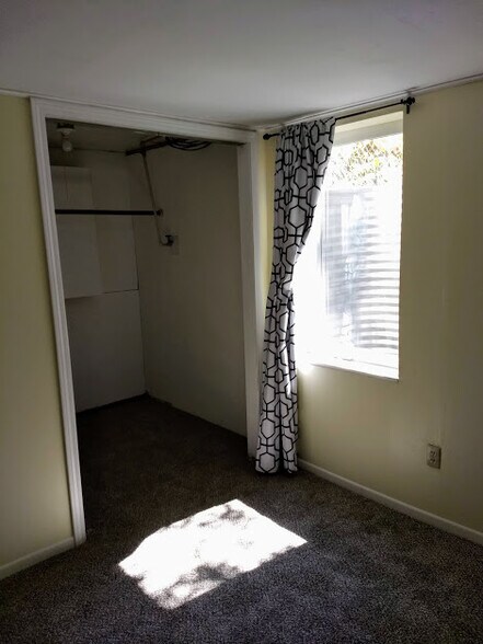Bedroom #1 - 1530 Manor Dr
