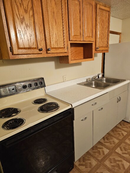 Building Photo - 3773 S Grove St