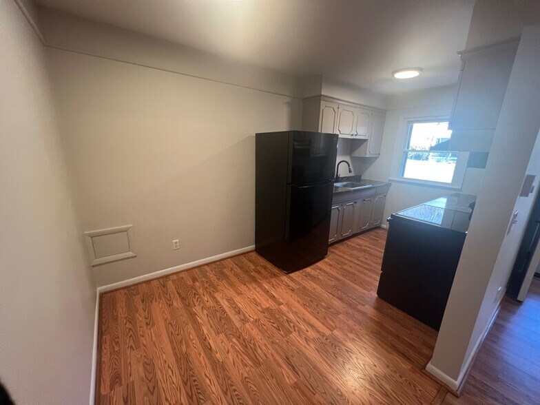 Building Photo - 13707 Old National Pike