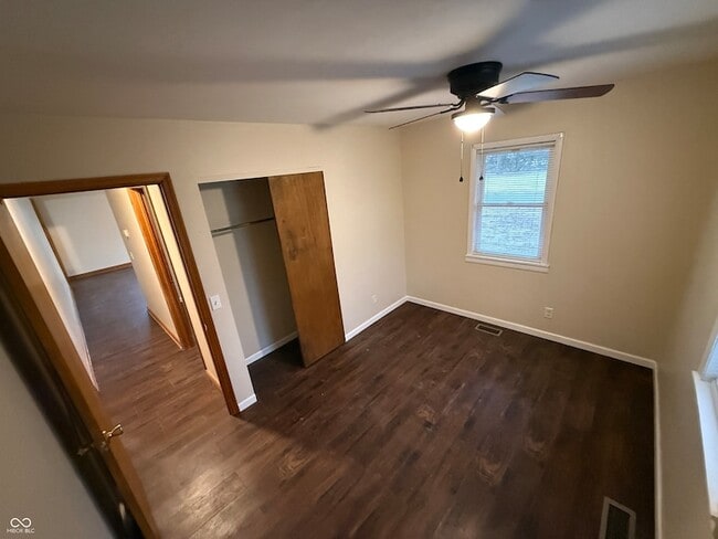 Building Photo - 555 Birch St