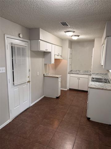 Building Photo - 1005 Fairfax Ct