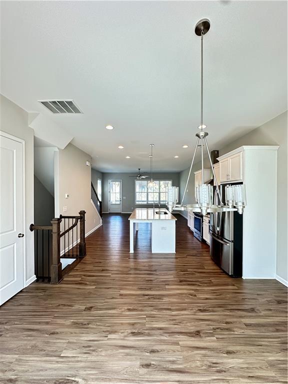 Building Photo - 6550 Cortland Walk