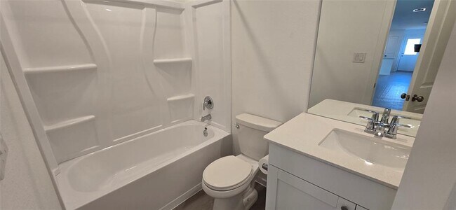 Building Photo - 446 Sormonne Lp