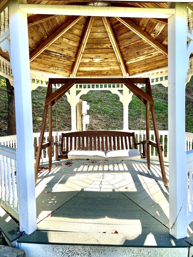 Building Photo - 3 Canyon Cove