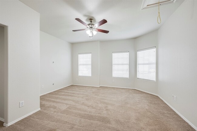 Building Photo - 7500 Lazy Spur Blvd