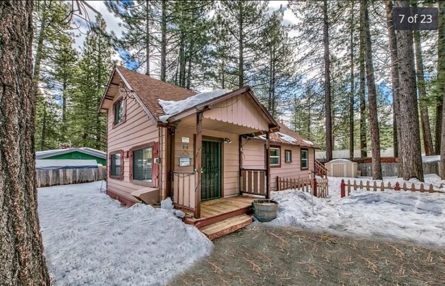 Building Photo - 2580 Rose Ave