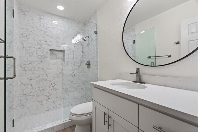 Building Photo - 8400 Seminary Ridge Dr