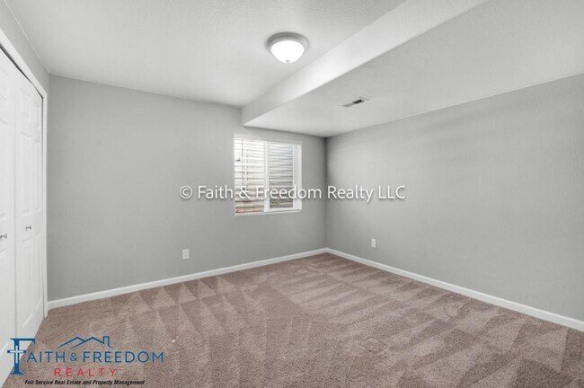 Building Photo - 8354 Freestar Way