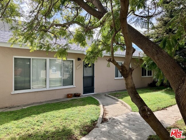 Building Photo - 1856 9th St