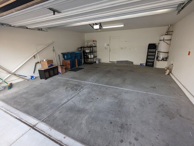 Building Photo - 10807 Mason Hill Ave