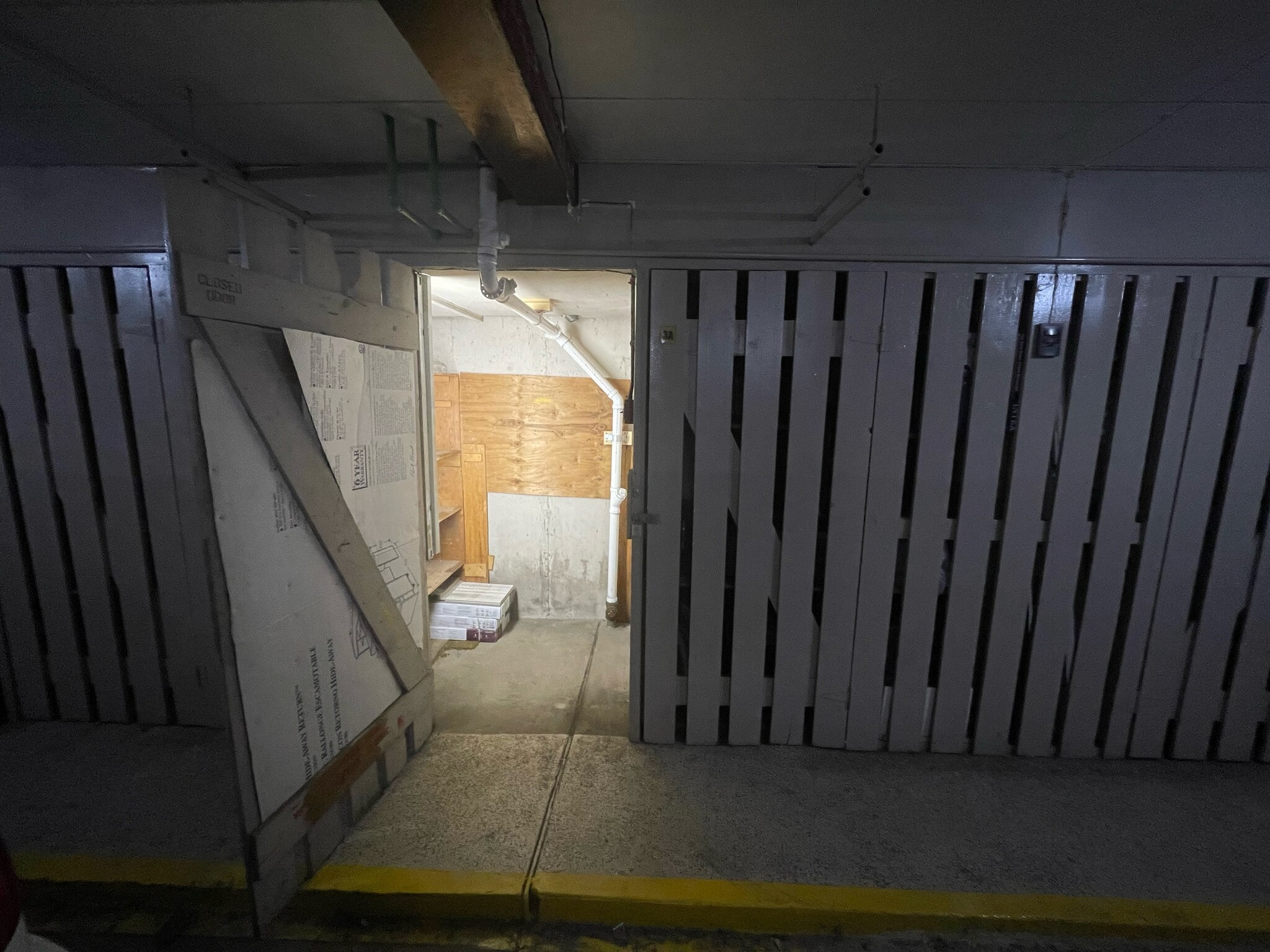 Storage 10x6 - 5940 N Odell Ave