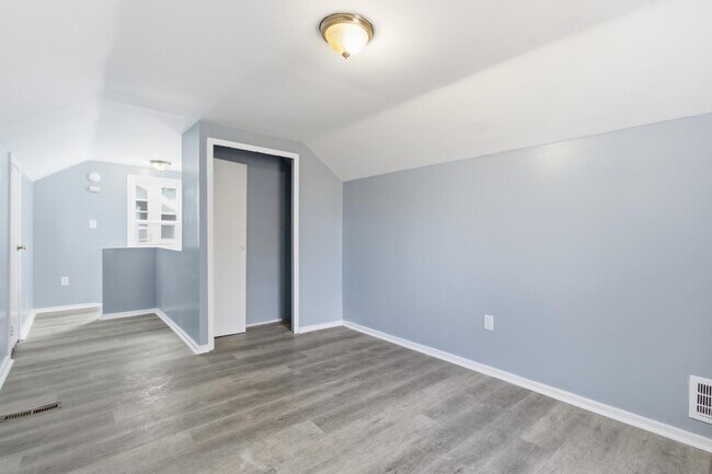 Building Photo - 9233 McKinney St