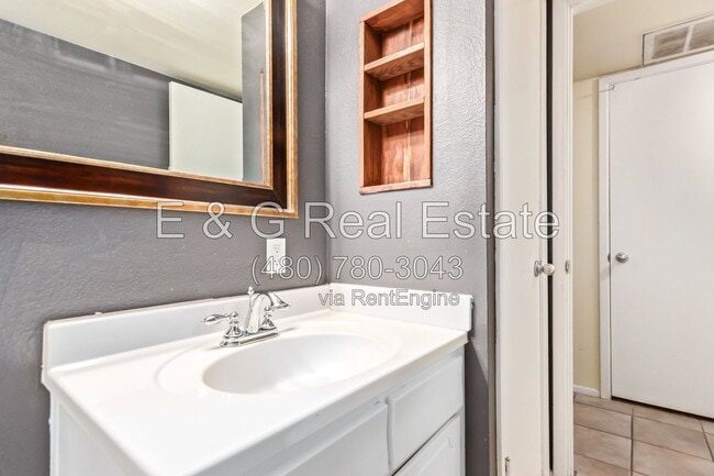 Building Photo - 3626 N 37th St