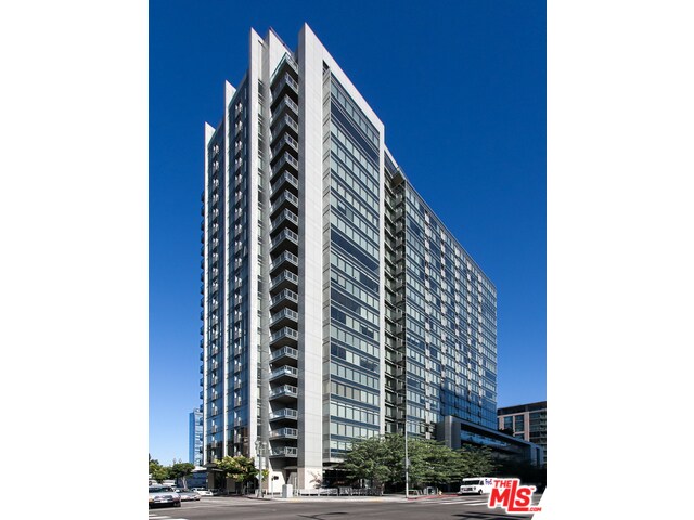 Building Photo - 1155 S Grand Ave