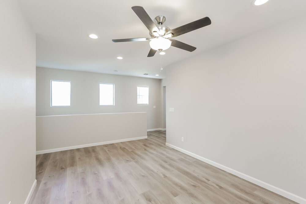 Building Photo - 706 N 112th Dr